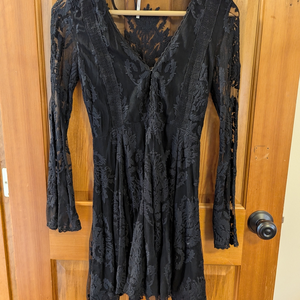 Elegant Black Lace Dress